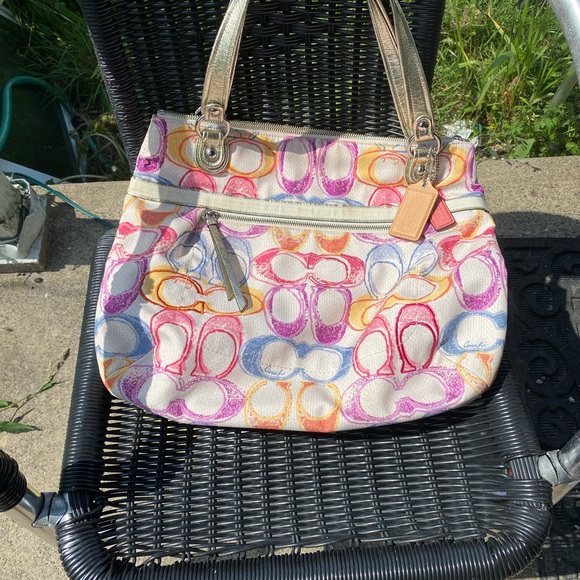 Gently used coach bag very good condition - Picture 3 of 4